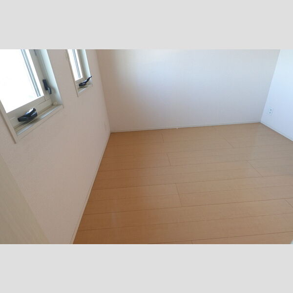 その他 (203　洋室)