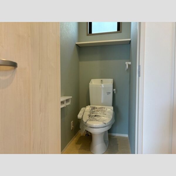 トイレ (B106　温水洗浄暖房便座)