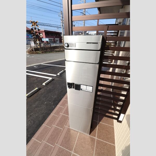 その他 (102 宅配ボックス)