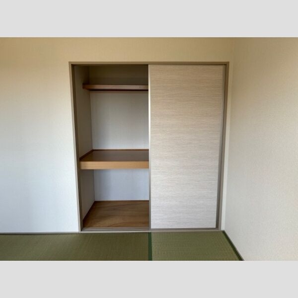 その他 (202号室　物入)