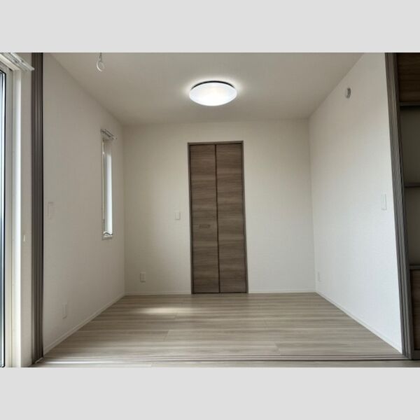 その他 (洋室①)