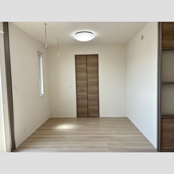 その他 (洋室②)