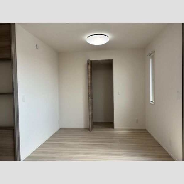 その他 (洋室①)