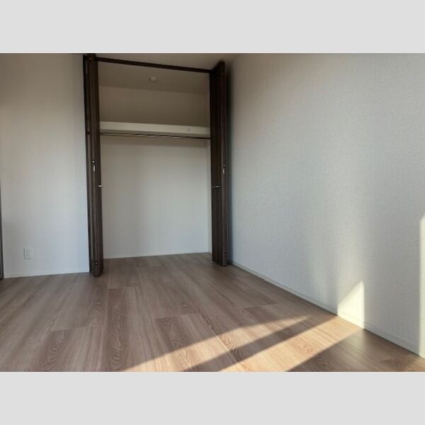 その他 (洋室①)