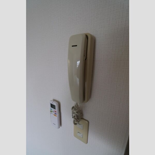 その他設備 (303 インターホン)