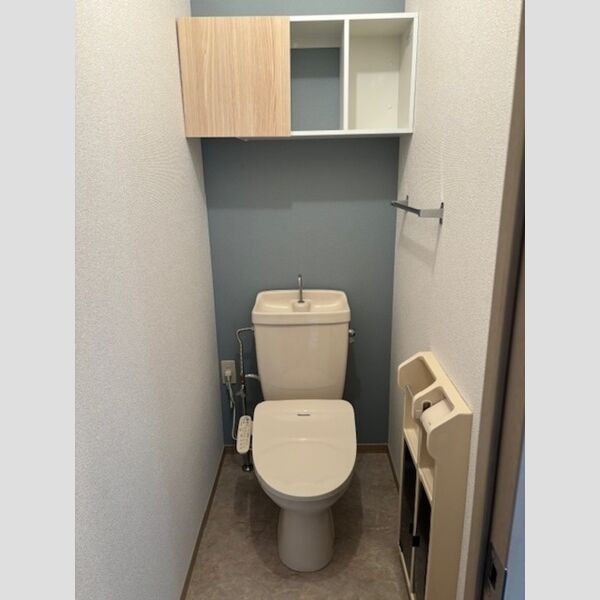 トイレ (温水洗浄暖房便座)