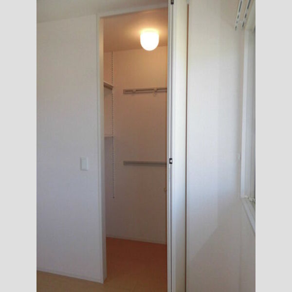 収納 (クローゼット)