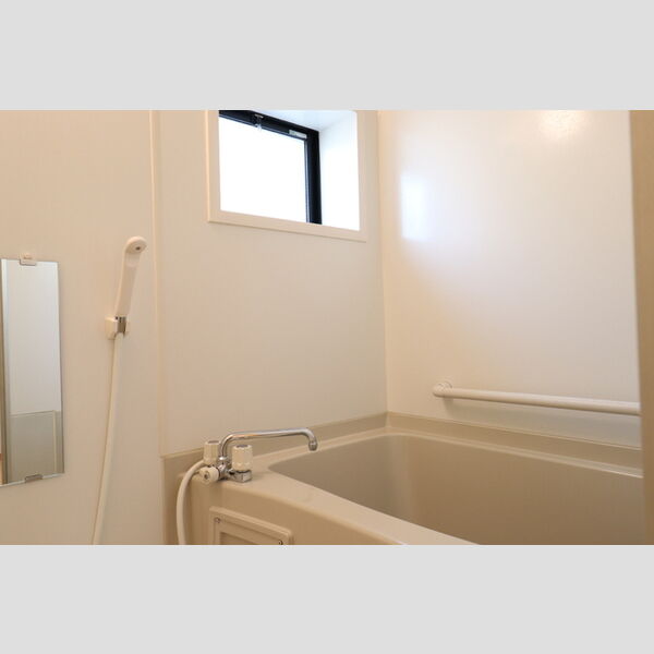 バス (205　浴室)