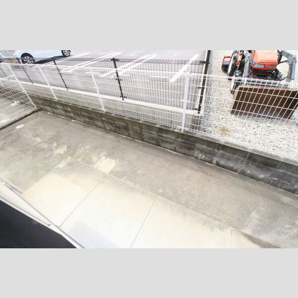 その他 (102　専用庭)