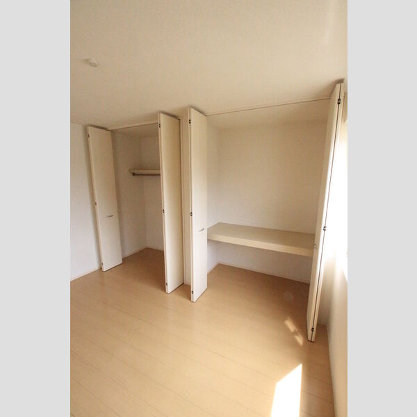 収納 (102　クローゼット)