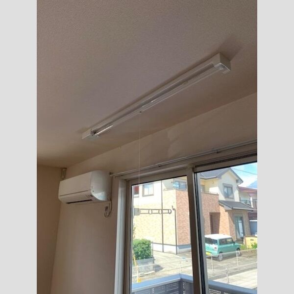 その他 (エアコン、室内物干し)