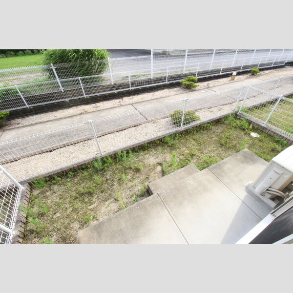 その他 (A102 専用庭)