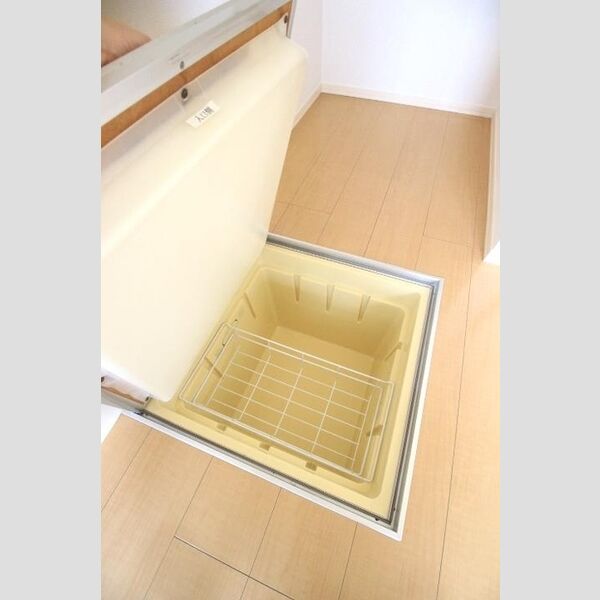 その他 (A102 床下収納)