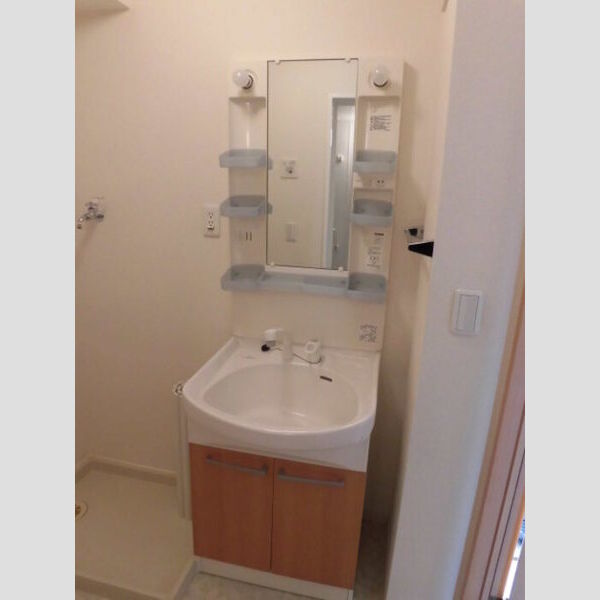 洗面所 (洗髪洗面化粧台)