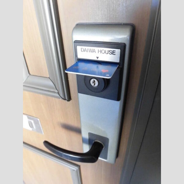 玄関 (カードキー仕様)