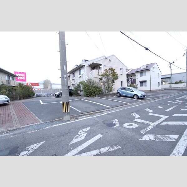 駐車場 (グランディール行橋　駐車場)