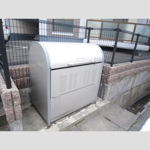 現地周辺 (プレステージ葉山 ごみ庫)