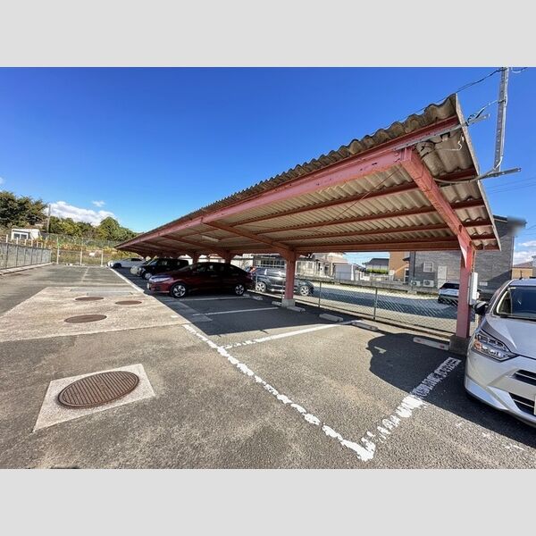 駐車場 (駐車場)