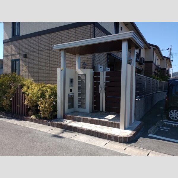 エントランス (エントランス)