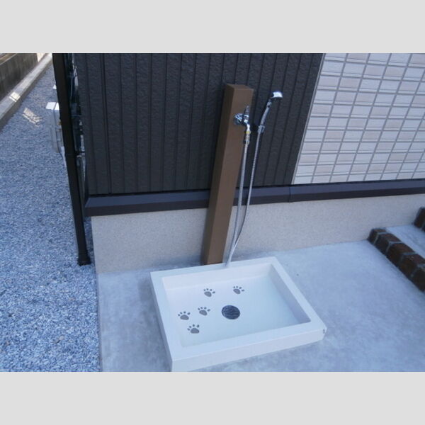 現地周辺 (ペット用足洗い場)