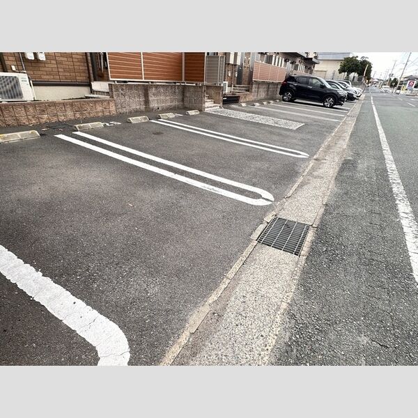 駐車場 (駐車場)