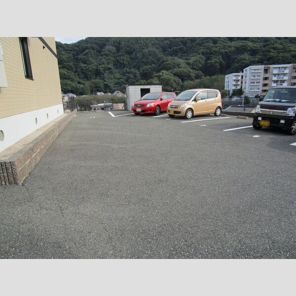 駐車場 (駐車場)