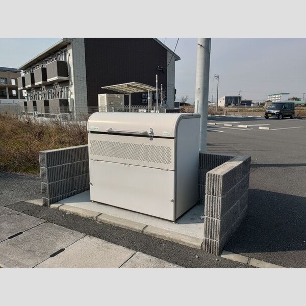 現地周辺 (D-room築上町　ごみ庫)