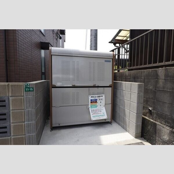 現地周辺 (Appearance　jono　ゴミ置き場)