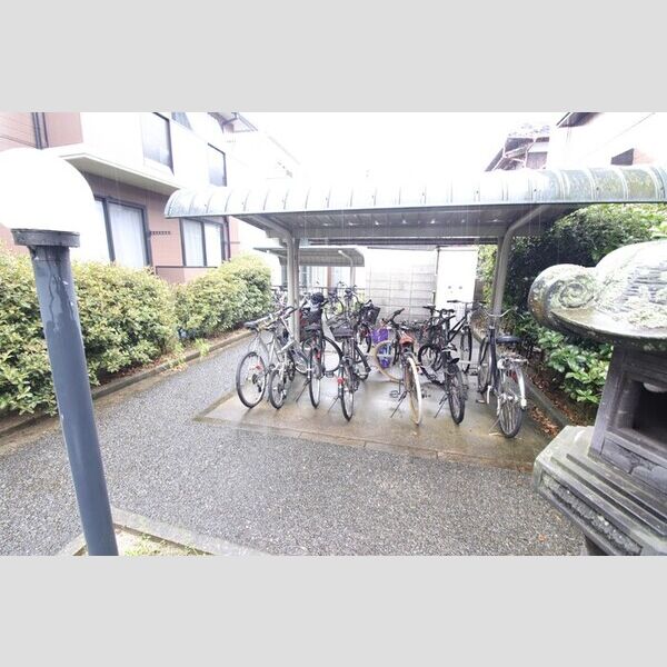 現地周辺 (レシェンテ徳力　駐輪場)