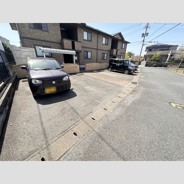 駐車場 (駐車場)