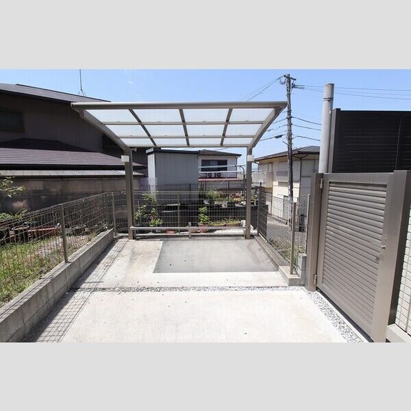 現地周辺 (ソレイユひびきが丘　駐輪場)