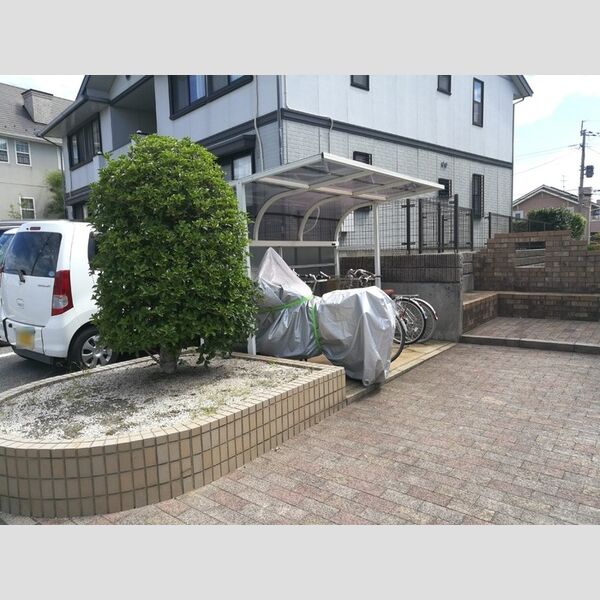 現地周辺 (フレマリールASOU　D棟　駐輪場)