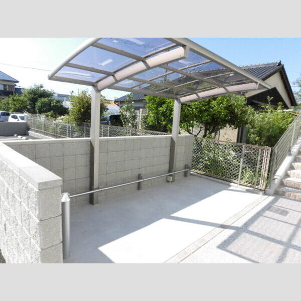 現地周辺 (駐輪場)