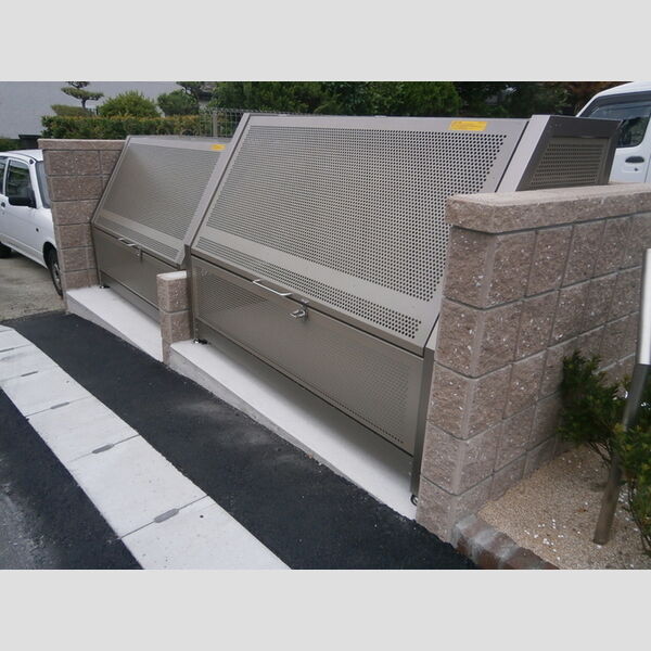 現地周辺 (ゴミ置き場)