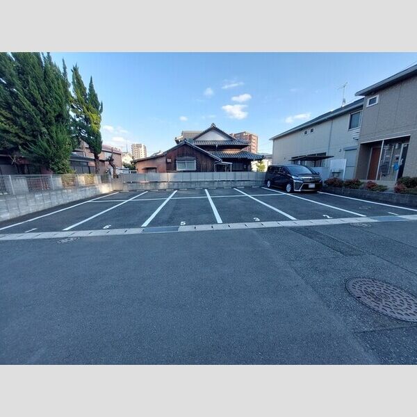 駐車場 (駐車場)