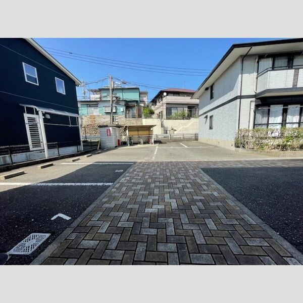 駐車場 (駐車場)