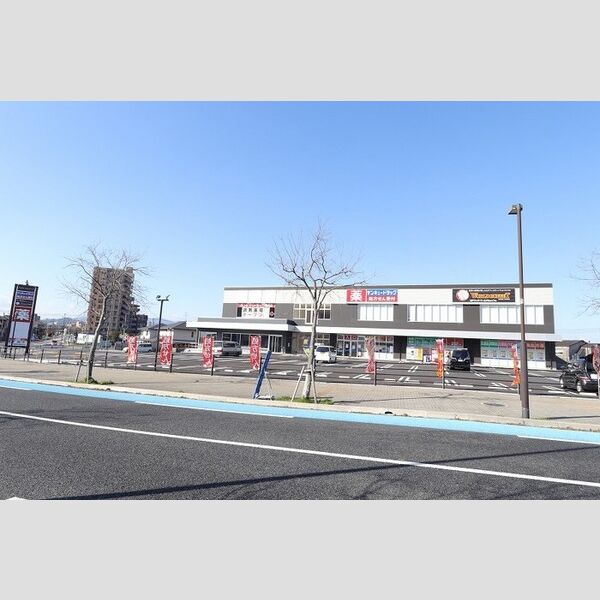 現地周辺 (サンキュードラッグ城野店 510m)