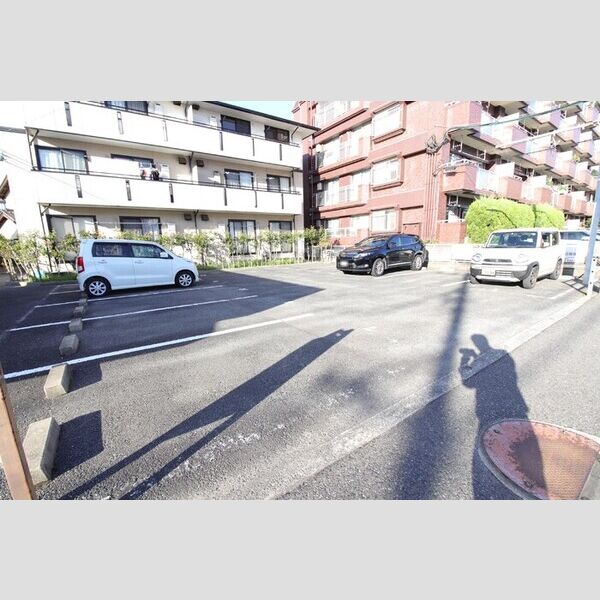駐車場 (駐車場)