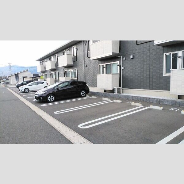 駐車場 (駐車場)