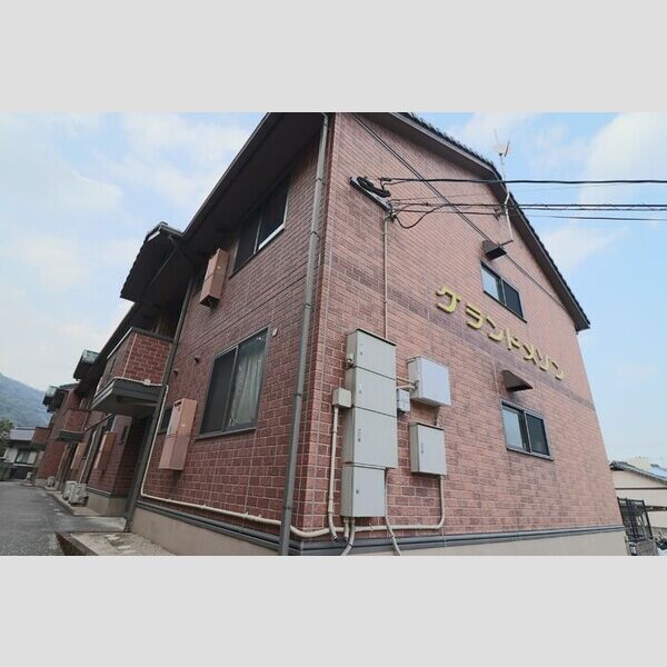 建物外観 (グランドメゾン 外観)