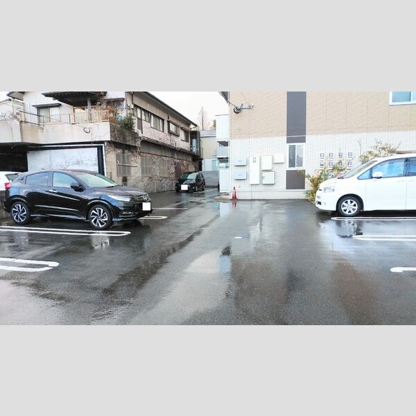 駐車場 (駐車場)