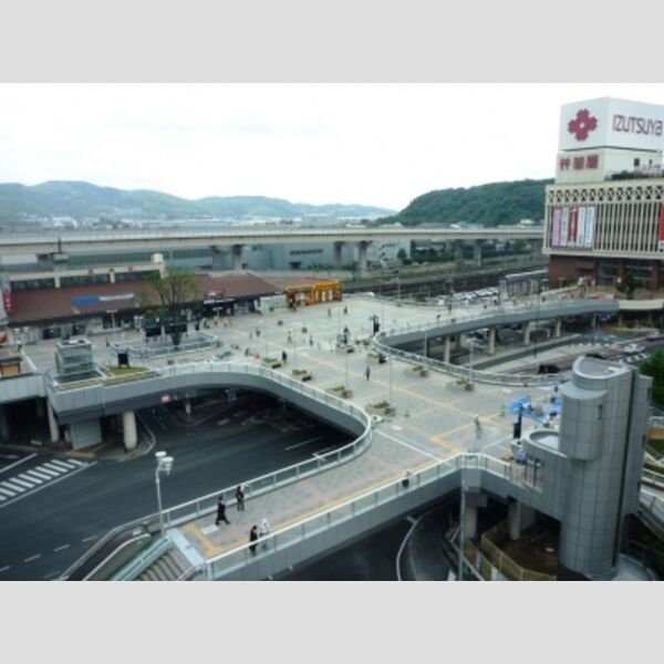 現地周辺 (JR黒崎駅 1072m)
