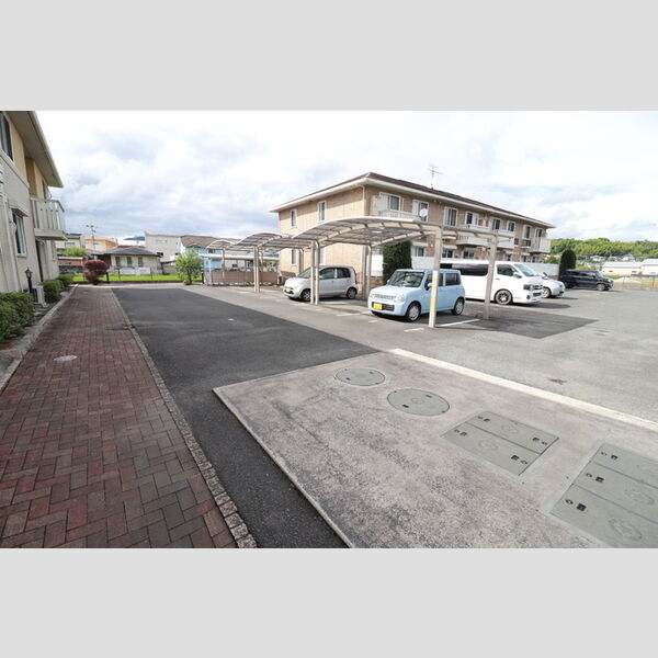 駐車場 (駐車場)