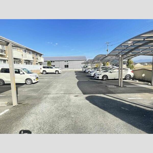 駐車場 (駐車場)