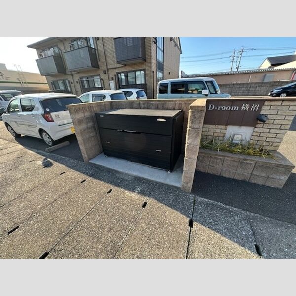 現地周辺 (ゴミステーション)