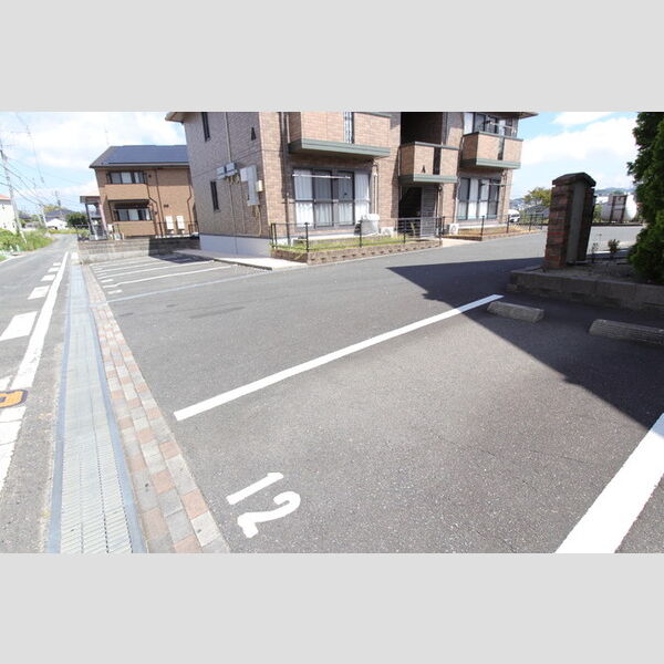 駐車場 (駐車場)