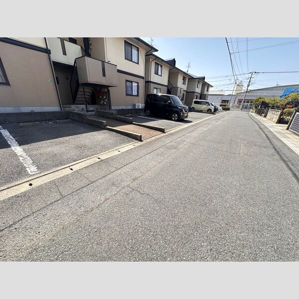 駐車場 (駐車場)