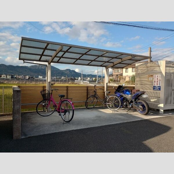 現地周辺 (リバーサイドすみのえ　駐輪場)