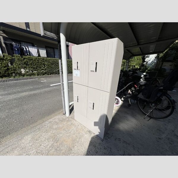 現地周辺 (宅配ボックス)