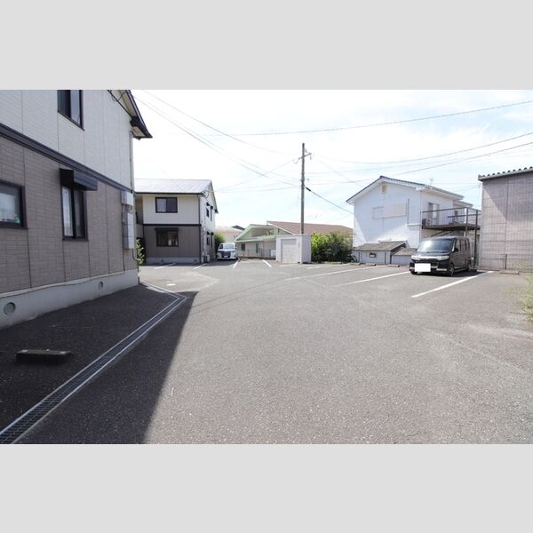 駐車場 (駐車場)